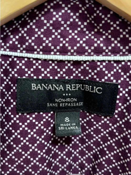 Banana Republic Women’s Purple Geometric Button-Up Shirt - Picture 4 of 5